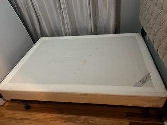 Free full/queen size box spring