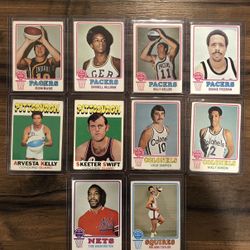 Lot 10 : Basketball Cards (1970)