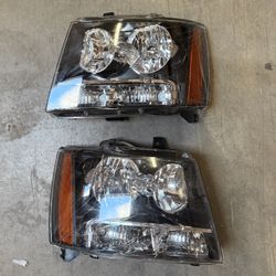 New Pair 2007-2014 Chevy Suburban Tahoe Avalanche Black Halogen Headlights Headlamps Left Right Side
