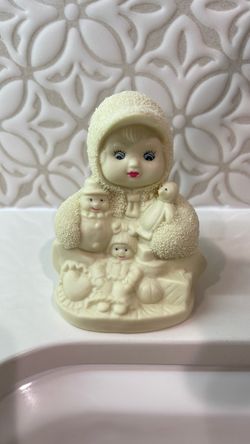 Enesco Kinka/Raecath mother-and-three-children figurine