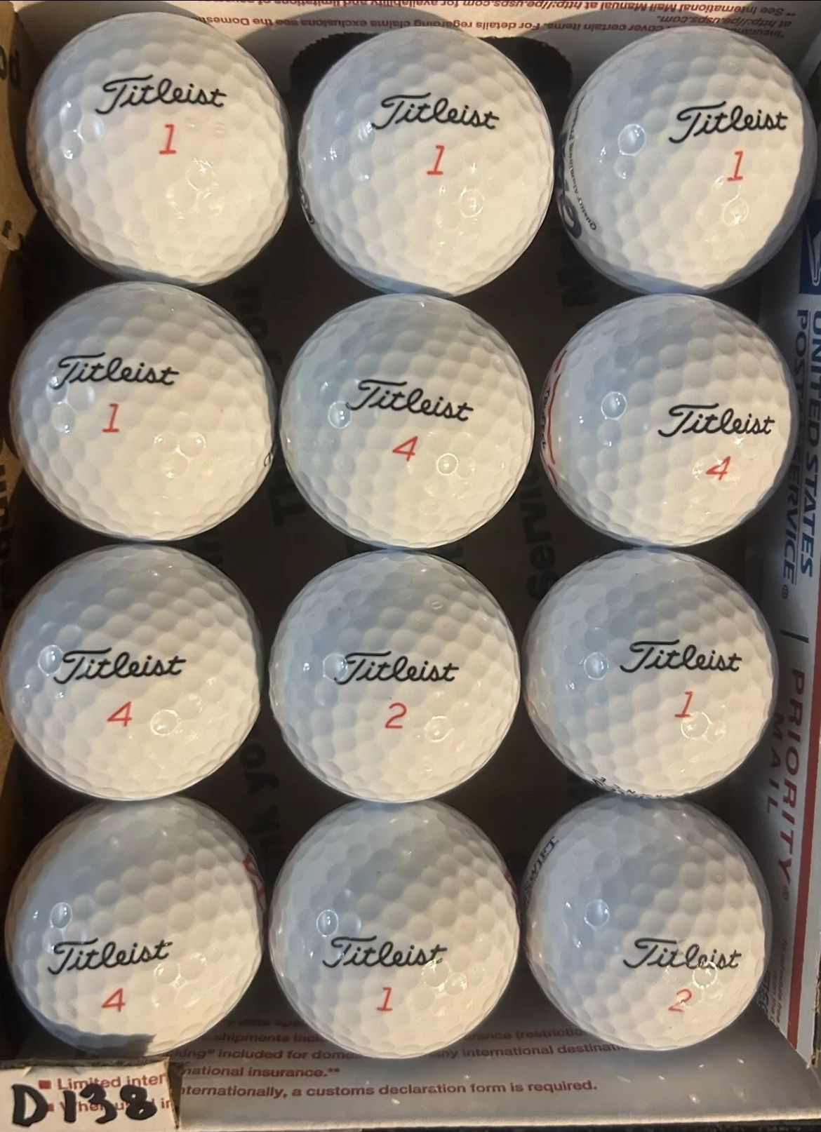 12 Titleist TruFeel White Golf Balls 5/4a Lot D138