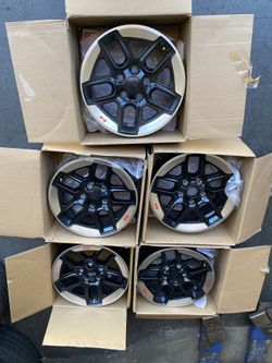 17 inch Jeep 5 wheels original