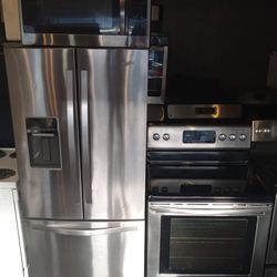 30-inch refrigerator combo water and ice and 30-inch electric stove