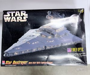 Star Wars -Star Destroyer w/fiber optic lighting