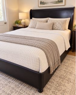Beautiful Bed full size