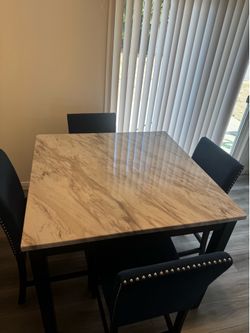 Kitchen table