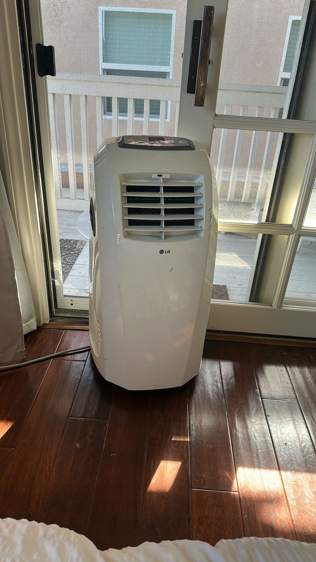 Wall AC unit