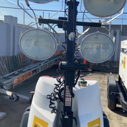 Light Tower- 2016 Magnum MLT-6SK-2