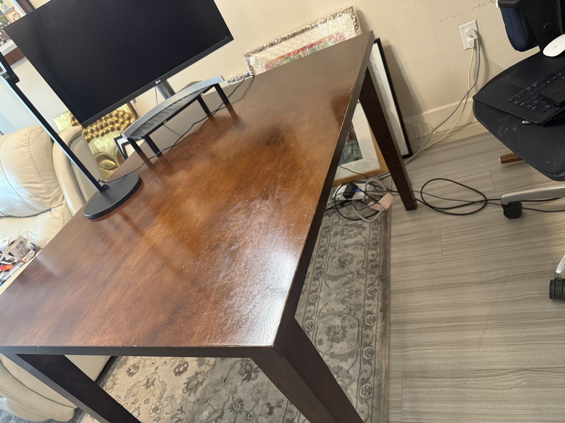 Wood Dining Table And Chairs.