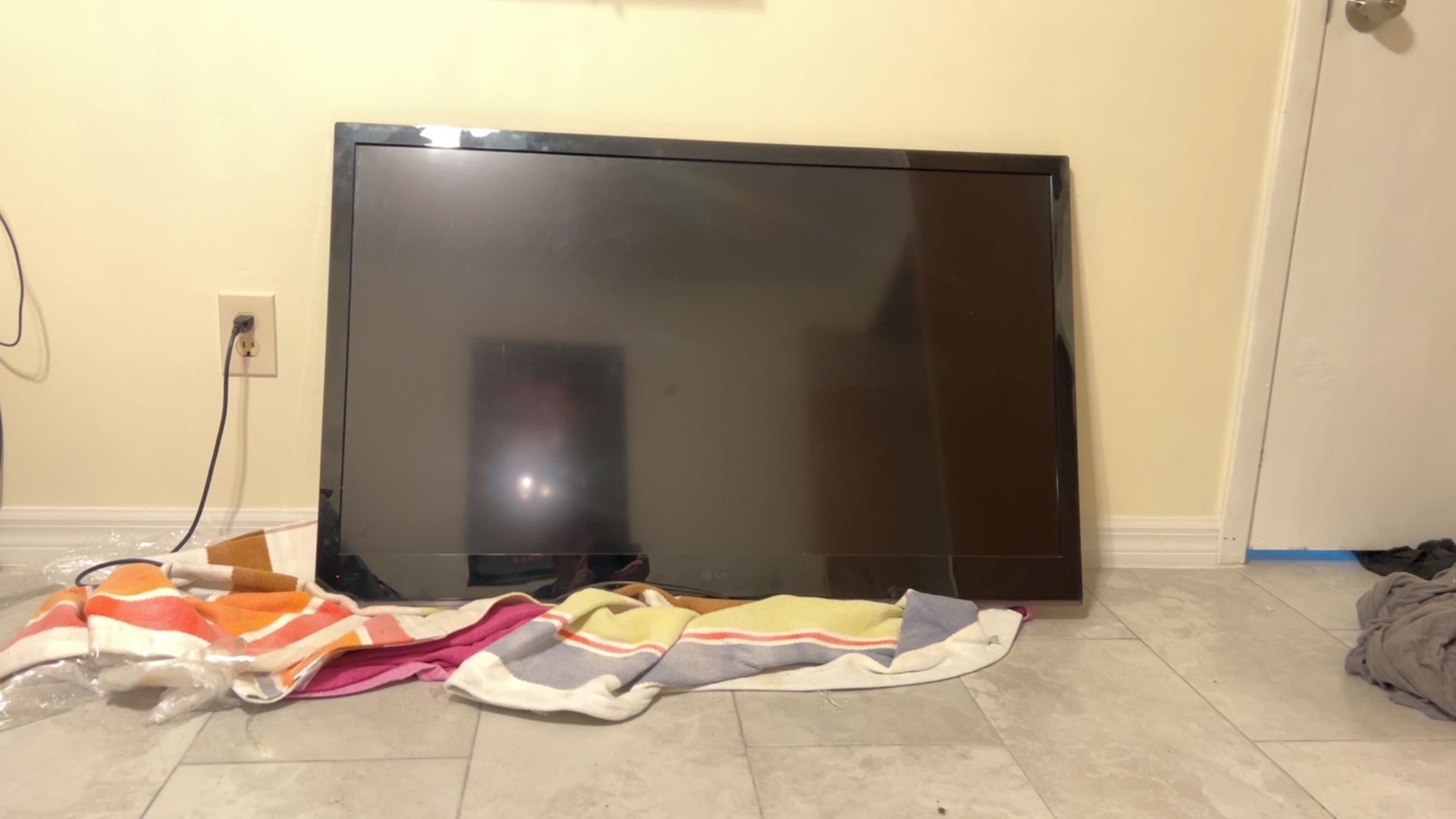 50” Flat Screen LG