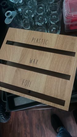 Utensil holder for drawers