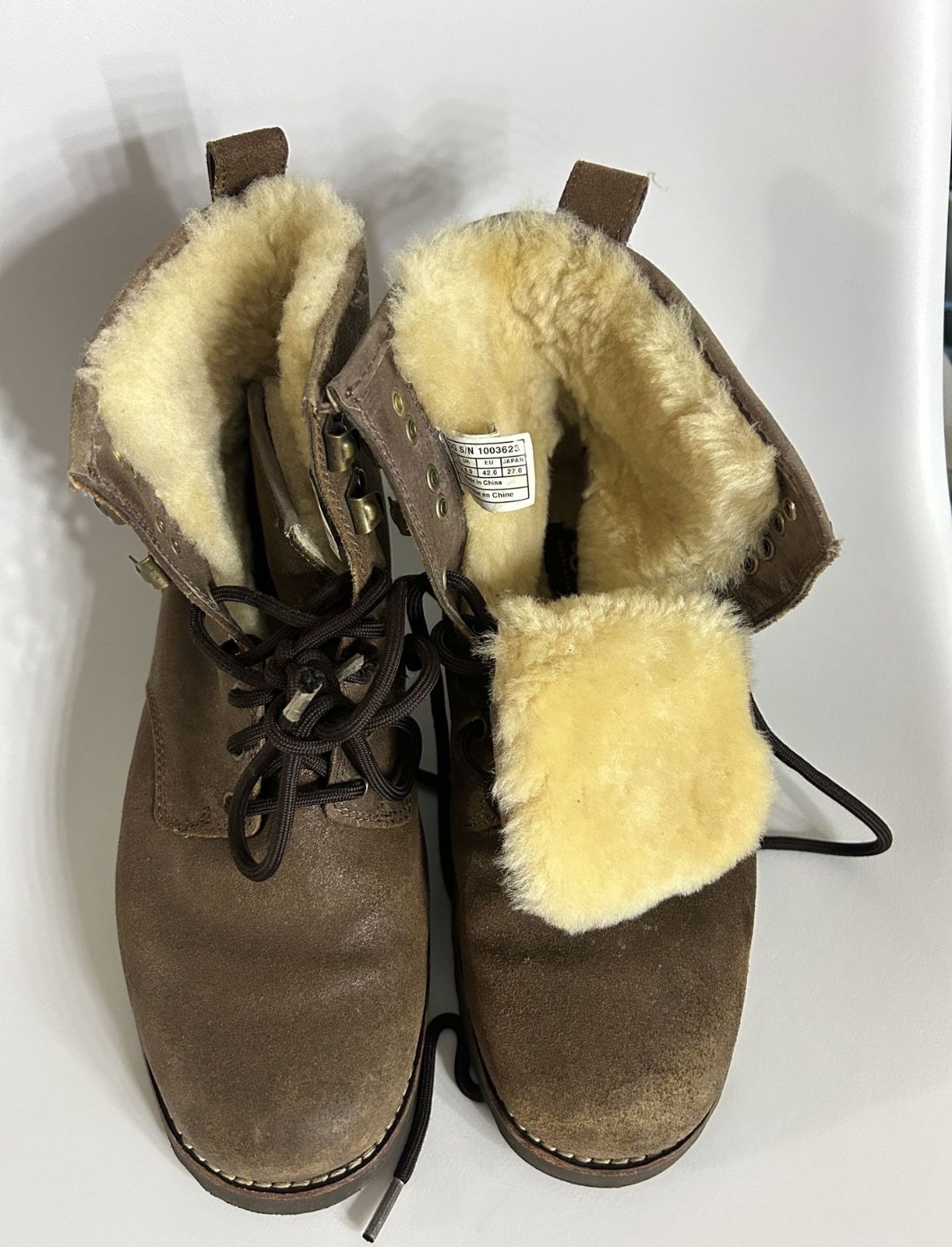 Men’s ugg Boots 🥾 Size 9 