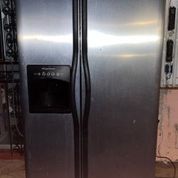 Frigidaire / Electrolux Side-by-Side Refrigerator