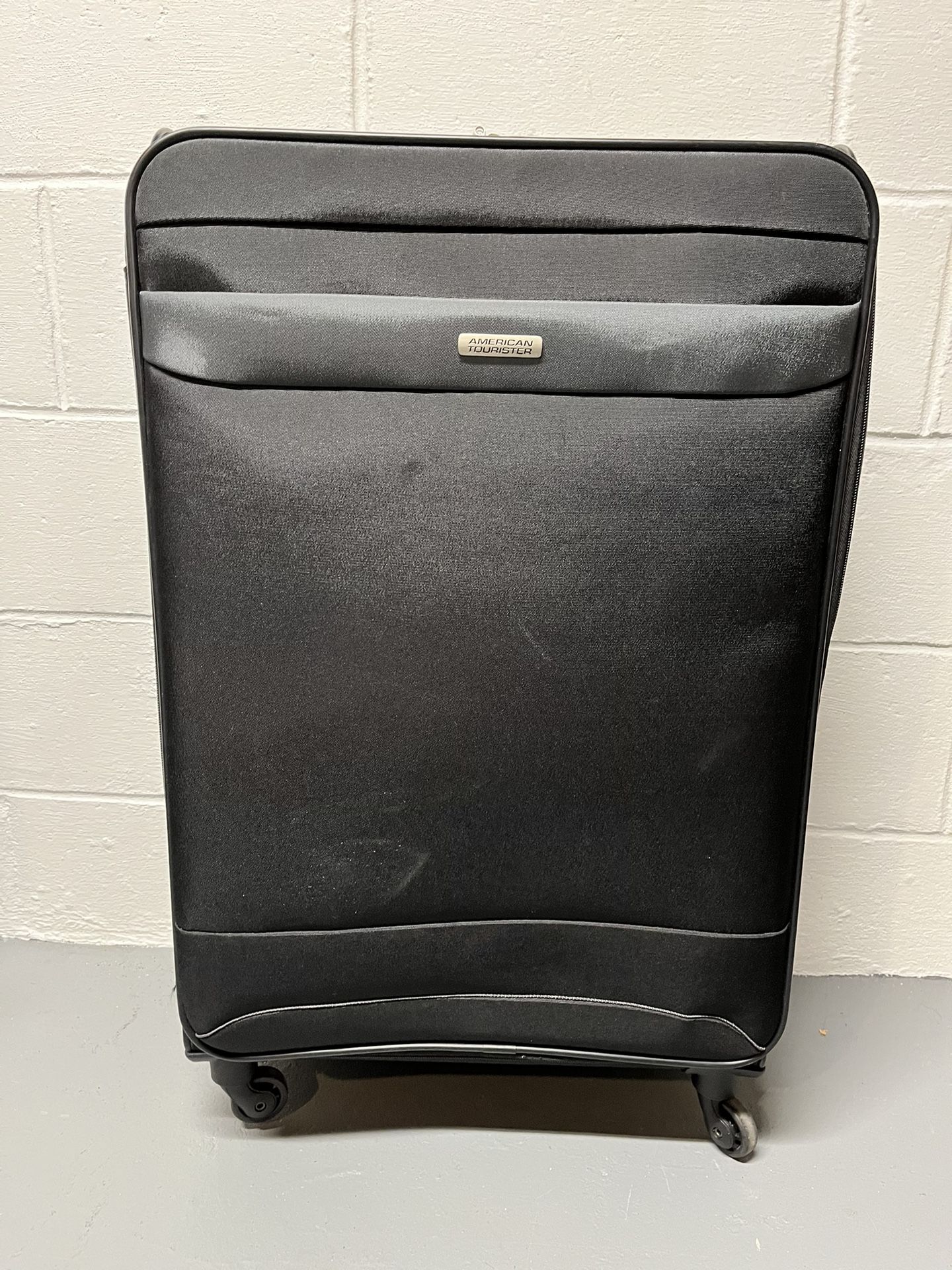 Large American Tourister Suitcase