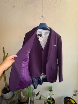 Joker 4 piece outfit size M/L