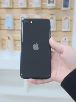 iPhone SE 2nd Gen 4.7" (Unlocked) 64GB Good Black