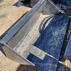 68" Bobcat  Smooth Bucket