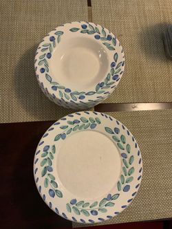 6 bowls 5 plates. Pottery barn. Made in Italy