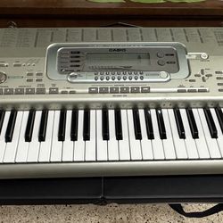 Casio WK-3300 Digital Keyboard Workstation