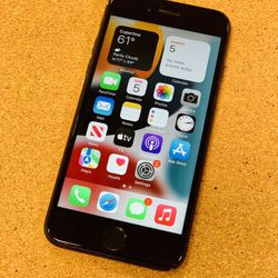 IPhone 7   128GB Fully unlocked 