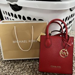 BRAND NEW MICHAEL KORS BAG