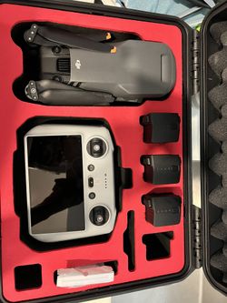 DJI MAVIC 3 CLASSIC Fly More, Like New