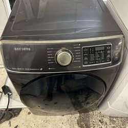 Samsung electric dryer available in excellent working condition warranty iplushop we deliver