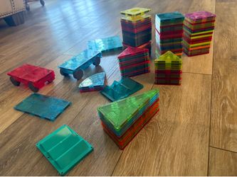 🧲 Magna-Tiles Large Lot | ~100 Pieces | Squares, Triangles + Car Bases