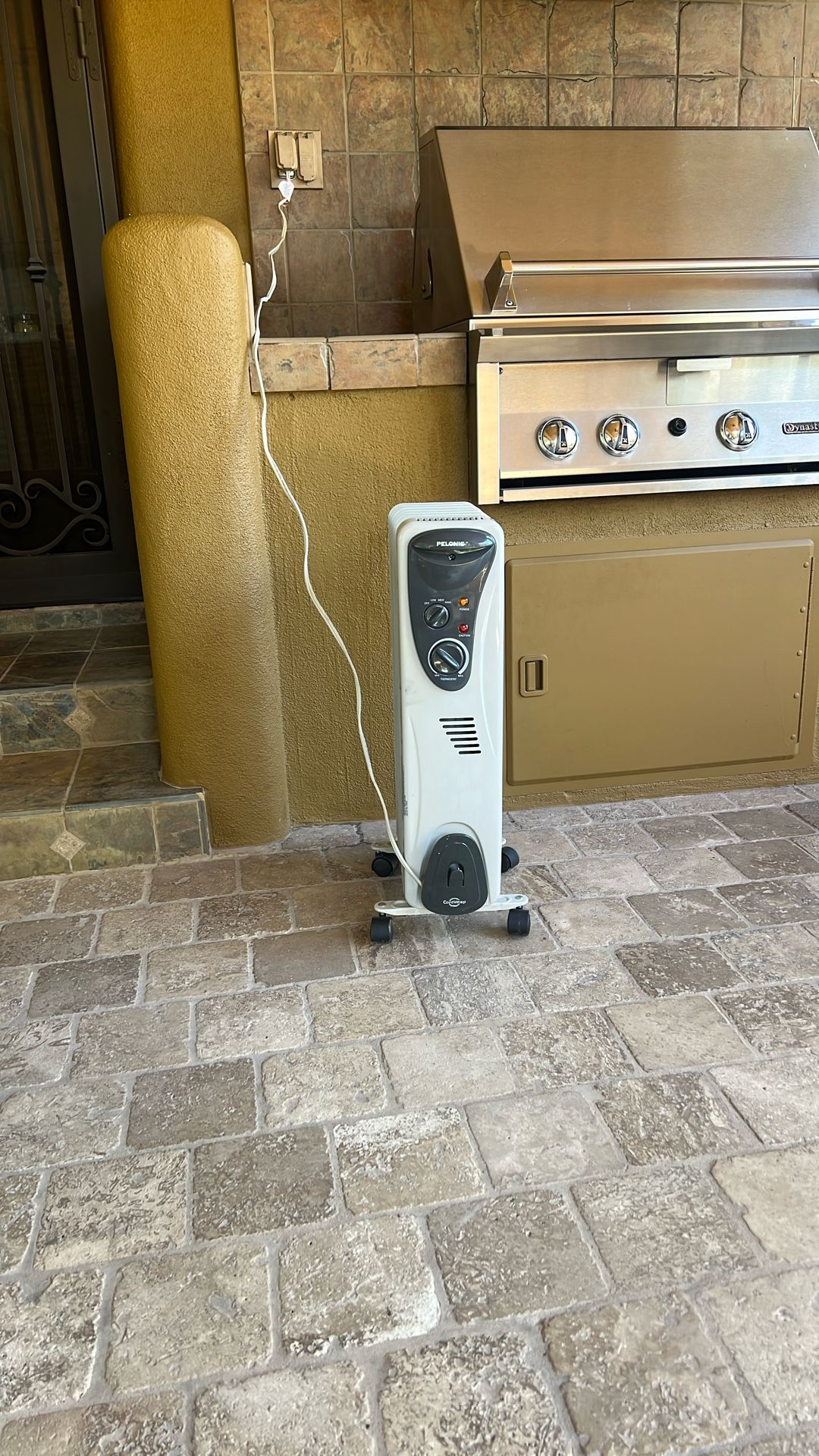 Pelonis Oil-Filled π₯ Radiator Space Heater HO-0218 HCorded Adjustable, Large Room, 1500 Watts, With Overheat Protection