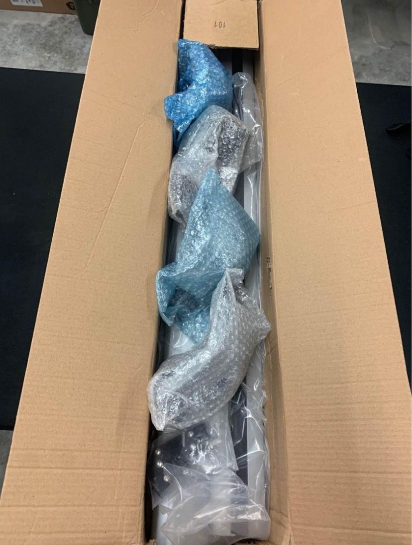 Roof Rails for Volvo Jaguar Porsche Honda! Make and models that these fit are listed in the pictures Brand New Open Box $35 cash or electronic pay