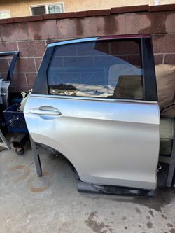 RIGHT PASSENGER SIDE REAR DOOR 2014 HONDA CR-V (SILVER) WITH HINGES