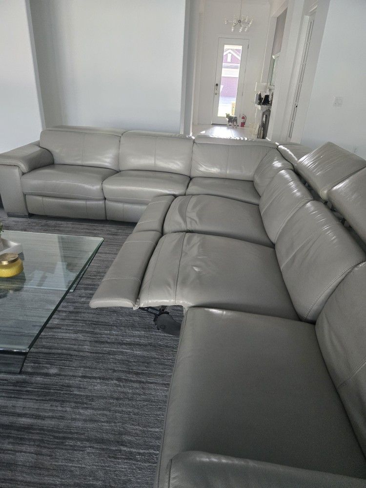 Reclinable Sectional Sofa