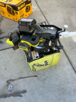 Exclusive Shop RYOBI ONE+ 18V Cordless 7-1/4 in. Compound Miter Saw (Tool