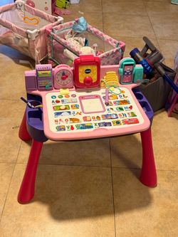 VTech Touch and Learn Activity Desk