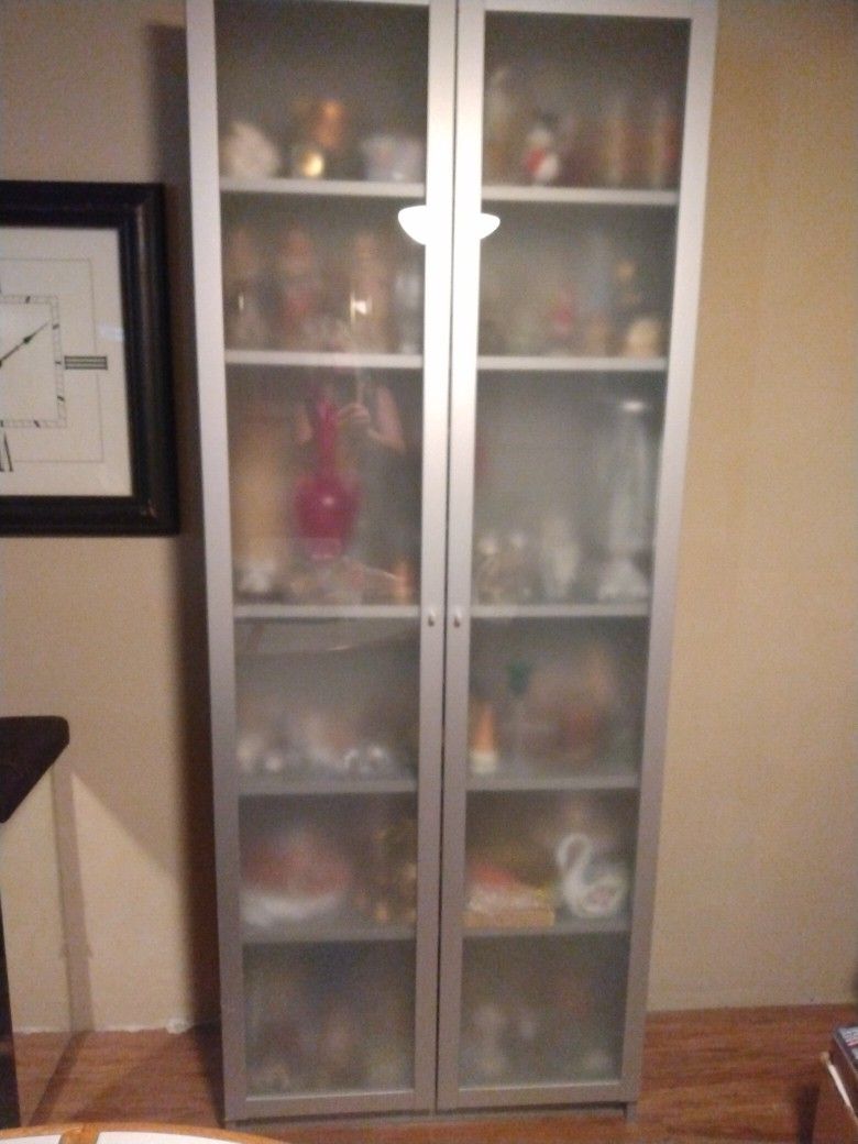 Tall Cabinet/Glass Doors