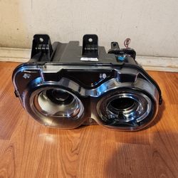 2022,2024 DODGE CHALLENGER LH HEADLIGHT