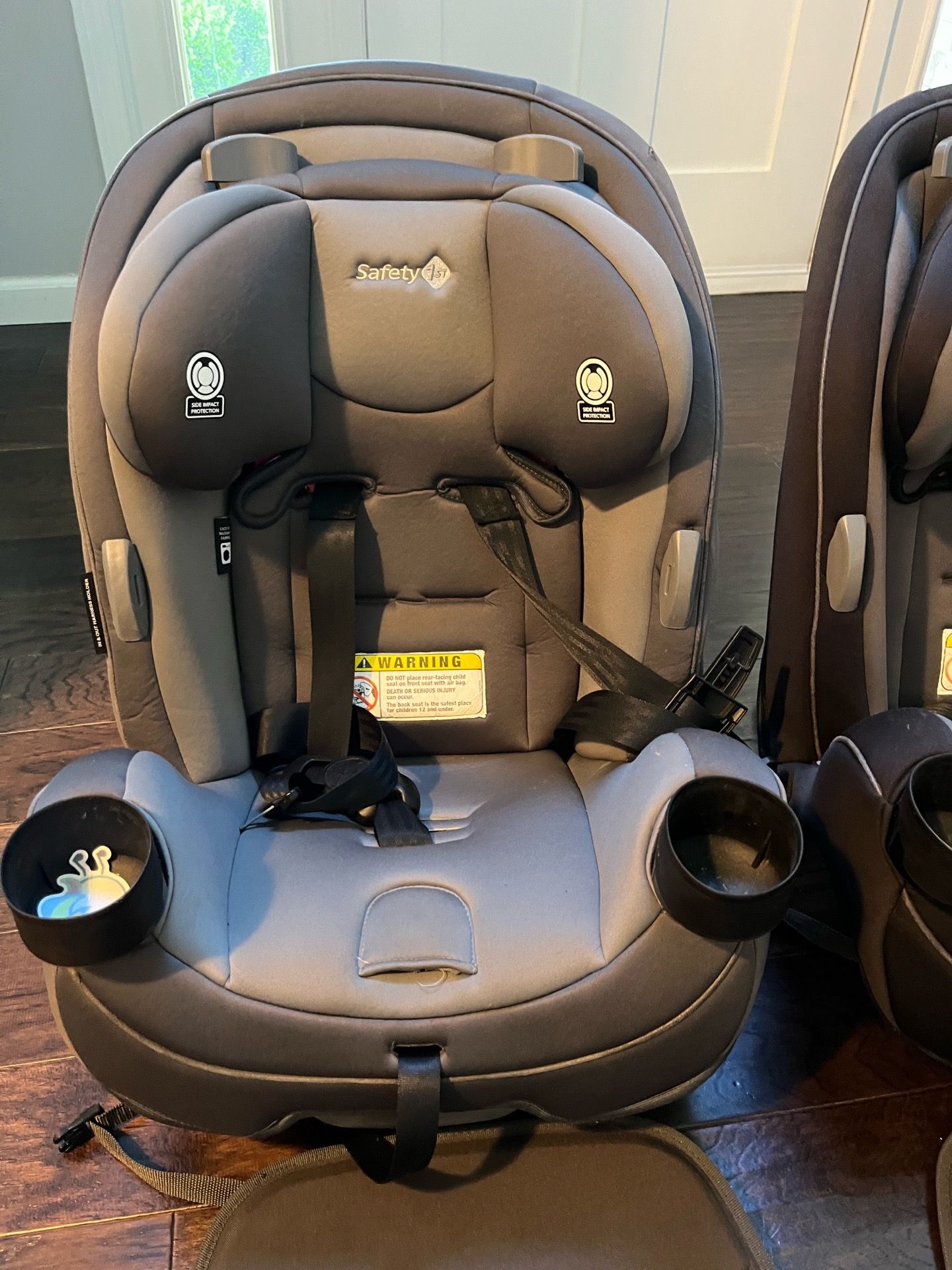 FREE - Grey/Pink Grow & Go 3-in-1 car seat (manufactured 2020)