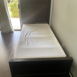 Wood Twin Bed Frame And Boxspring 