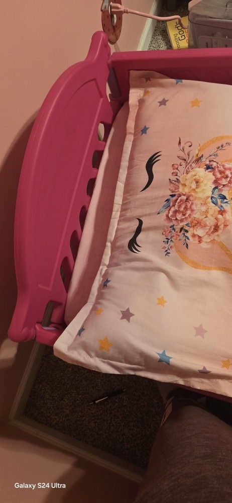 Toddler Mattress only, cocomelon sheet set, unicorn comforter and sheet set, two additional fitted sheets