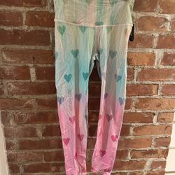 BNWT Victorias  Secret Victoria Sport Knockout Ombre Rainbow Heart Leggings 7/8