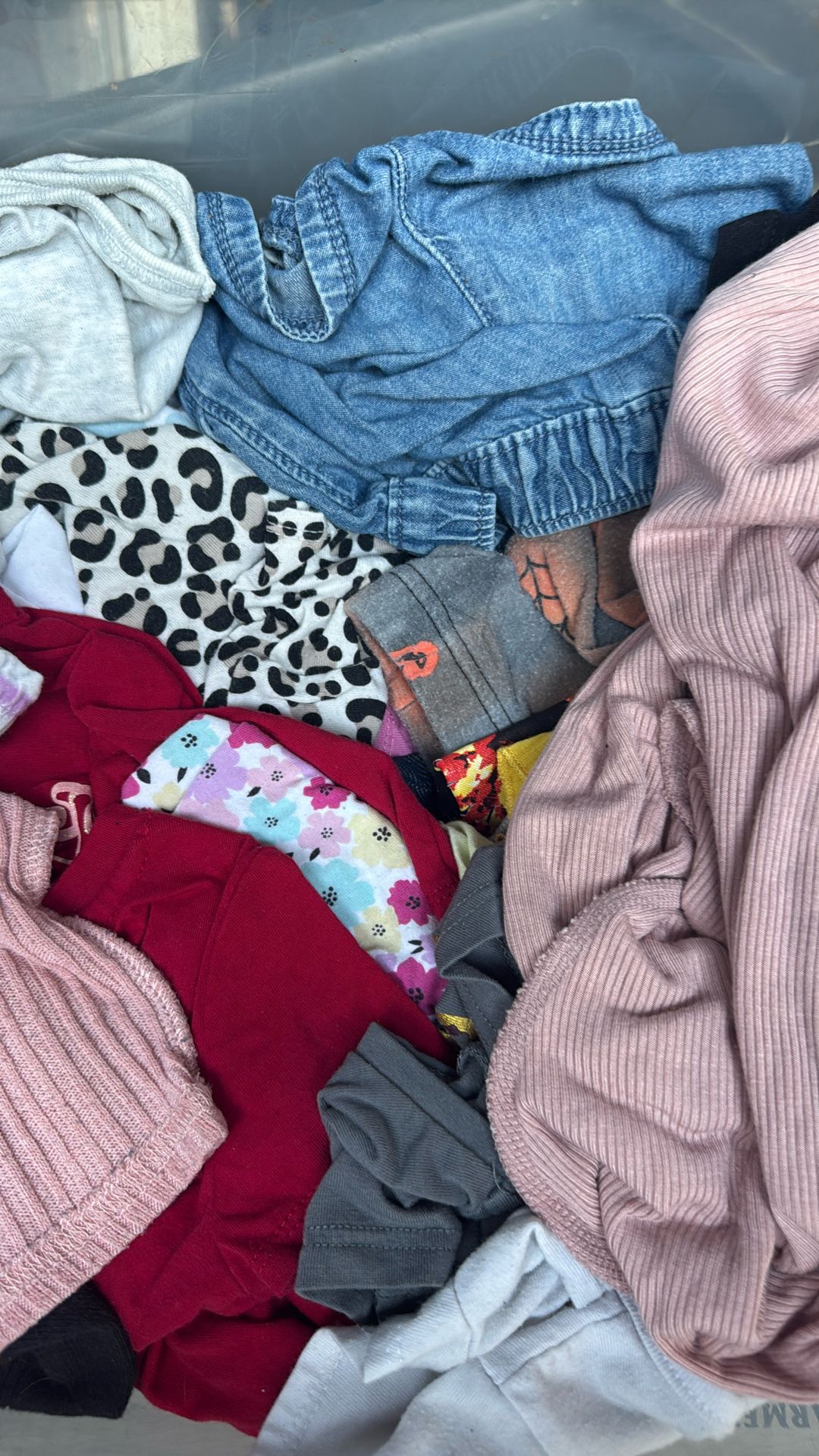 girls/baby clothes free 