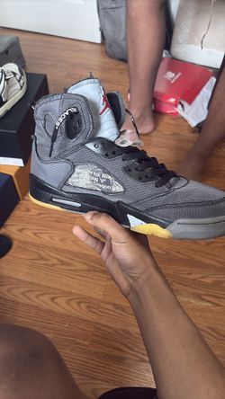 Og off white 5s with original box in hand