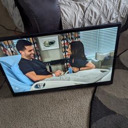 32-In Polaroid TV With Remote No Stand