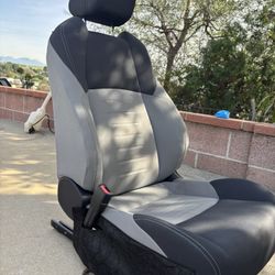 2024-2026 TOYOTA TACOMA DRIVER SIDE FRONT SEAT.