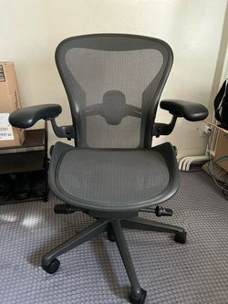 Herman Miller Remastered Size B 2019 SELLING FAST