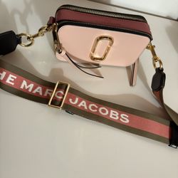 Marc Jacob’s Crossbody Camera Bag 