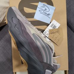 Yeezy 700 Tephra