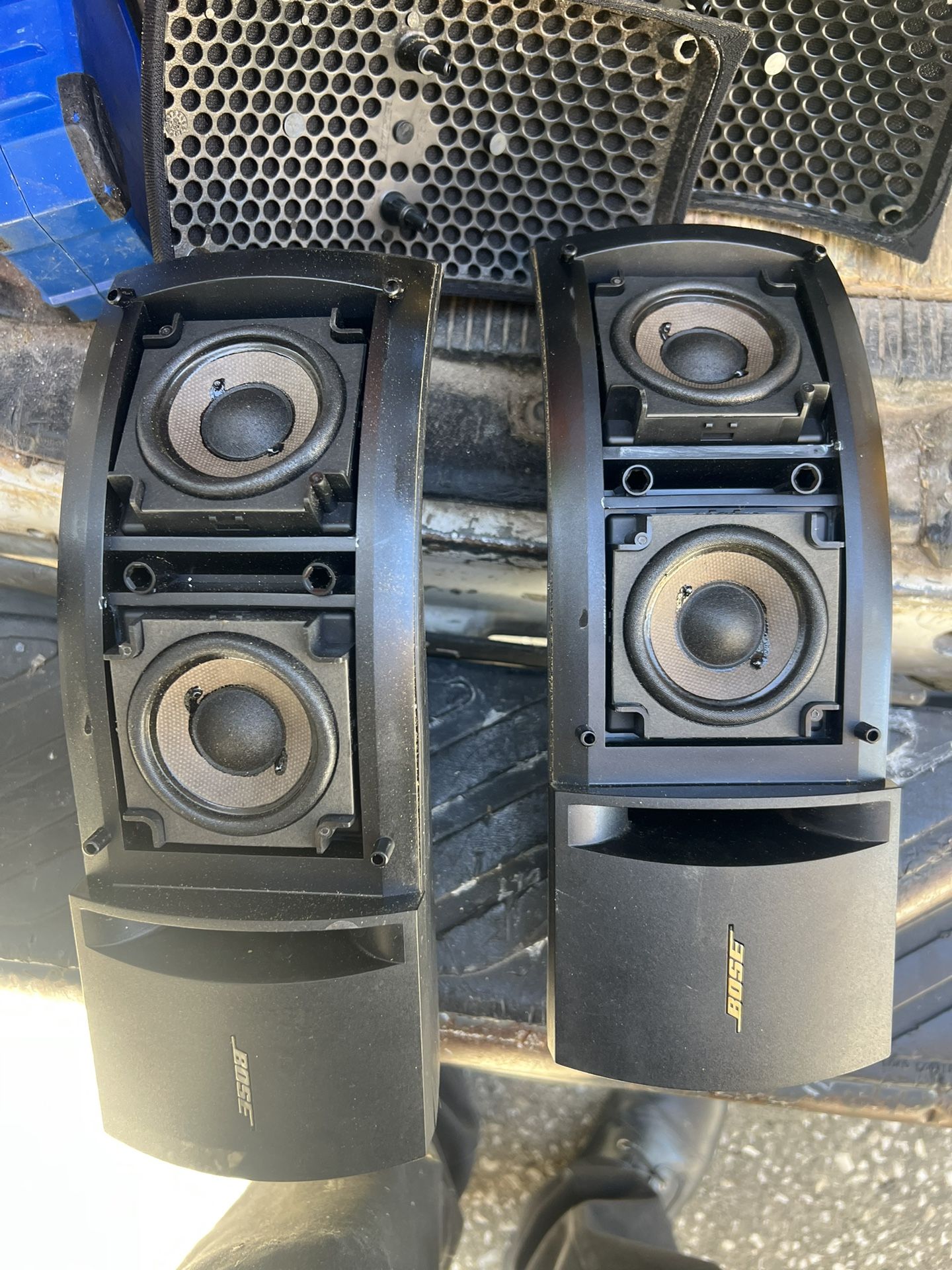 2 Boss Speakers