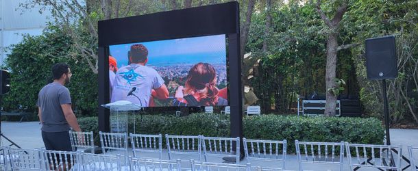 Video Wall 10' x 6' Flexible foldable LED Screen with trussing