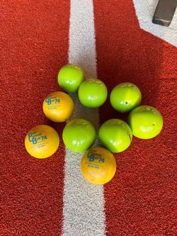 Weighted training baseballs